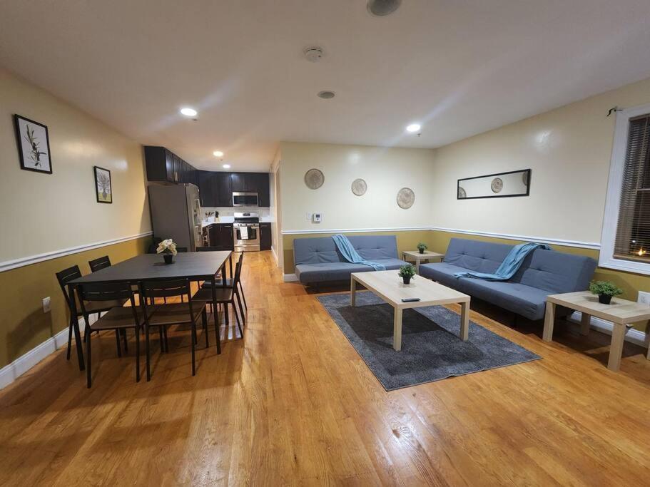 Апартаменти Classy 3 Bed Near Nyc With View! Юніон-Сіті Екстер'єр фото
